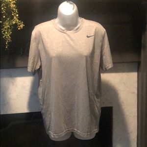 Mens Nike Dri-Fit Shirtsleeve Tee